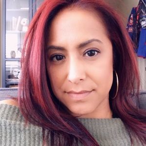 Meet your Posher, April